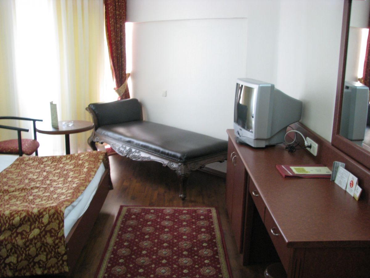 imagini hotel DELPHIN BOTANIK